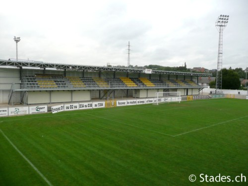 GROUND // Stade Communal des Bas-Prés - UR Namur